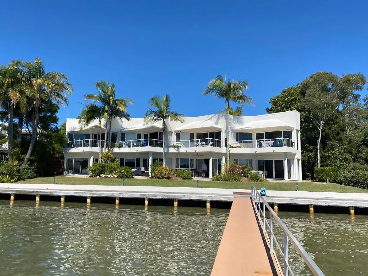 Noosa River Gardens 8 Hilton Terrace 76 Noosaville